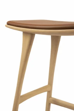 Osso hoge kruk 65 - eiken - cognac leer