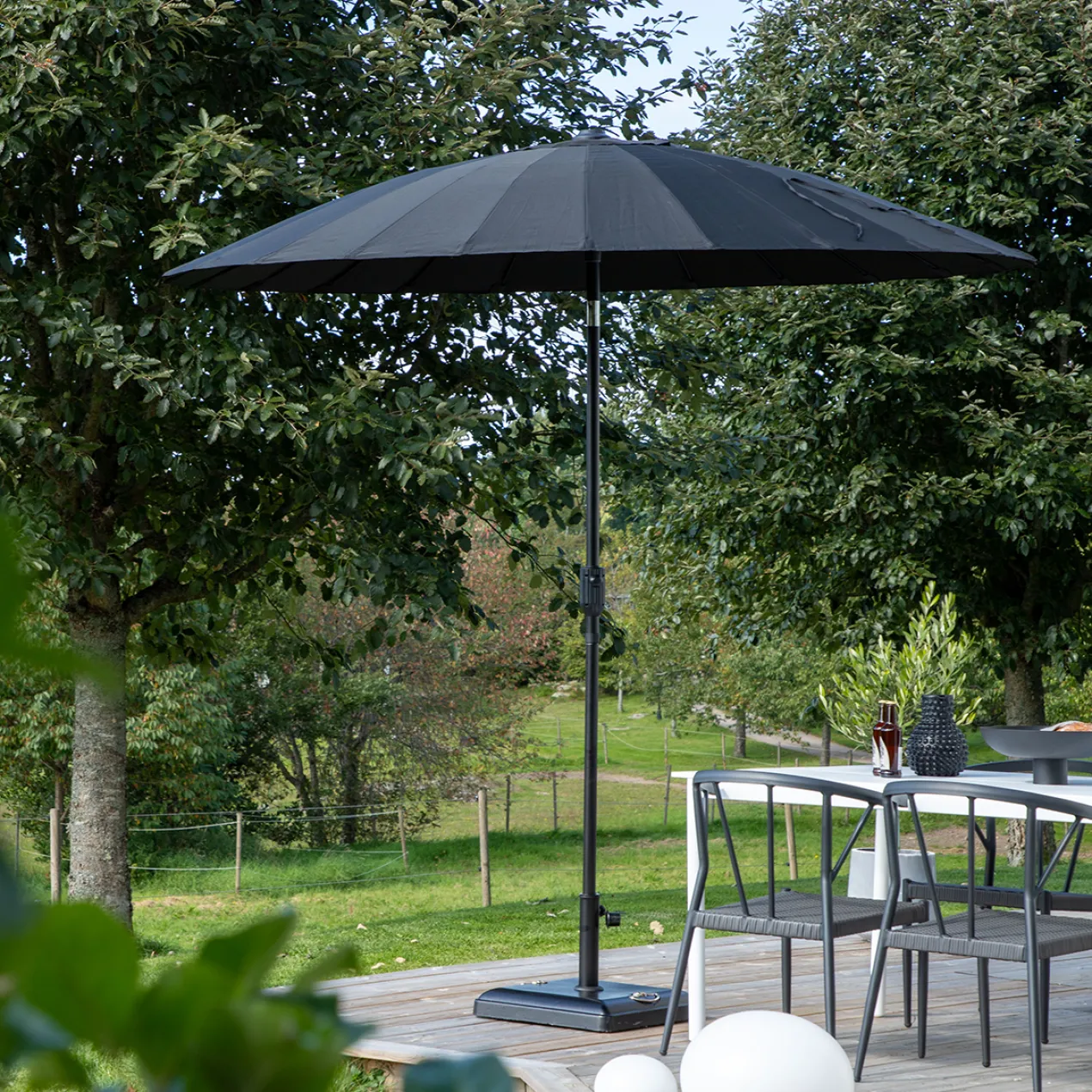 Parasol Einar Grijs