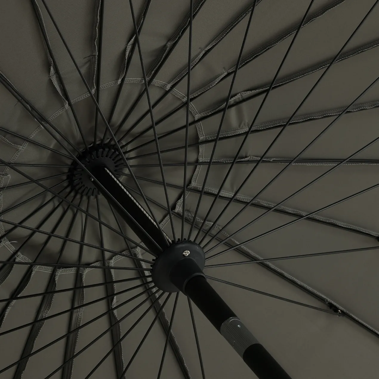 Parasol Einar Grijs