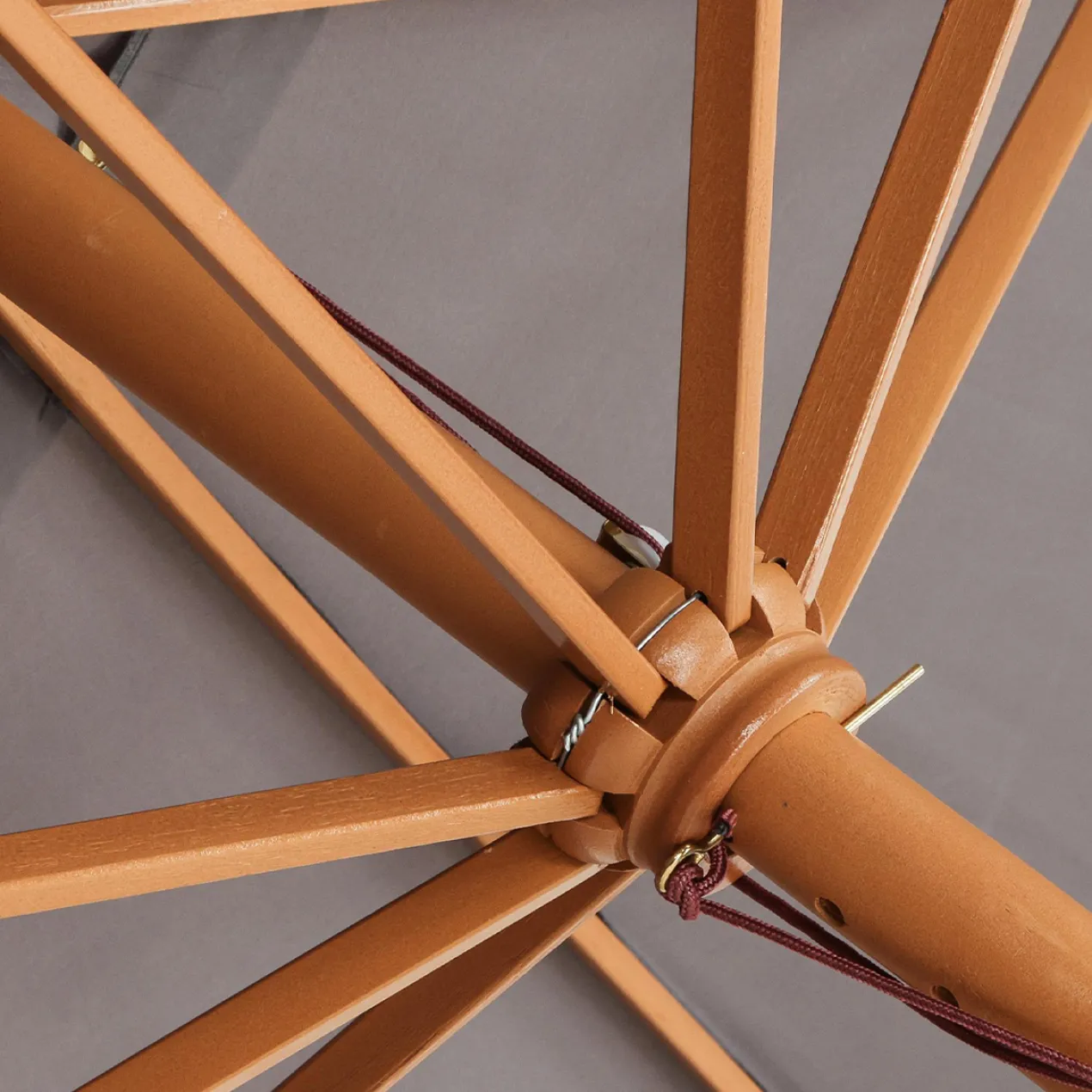 Parasol Yvan Grijs