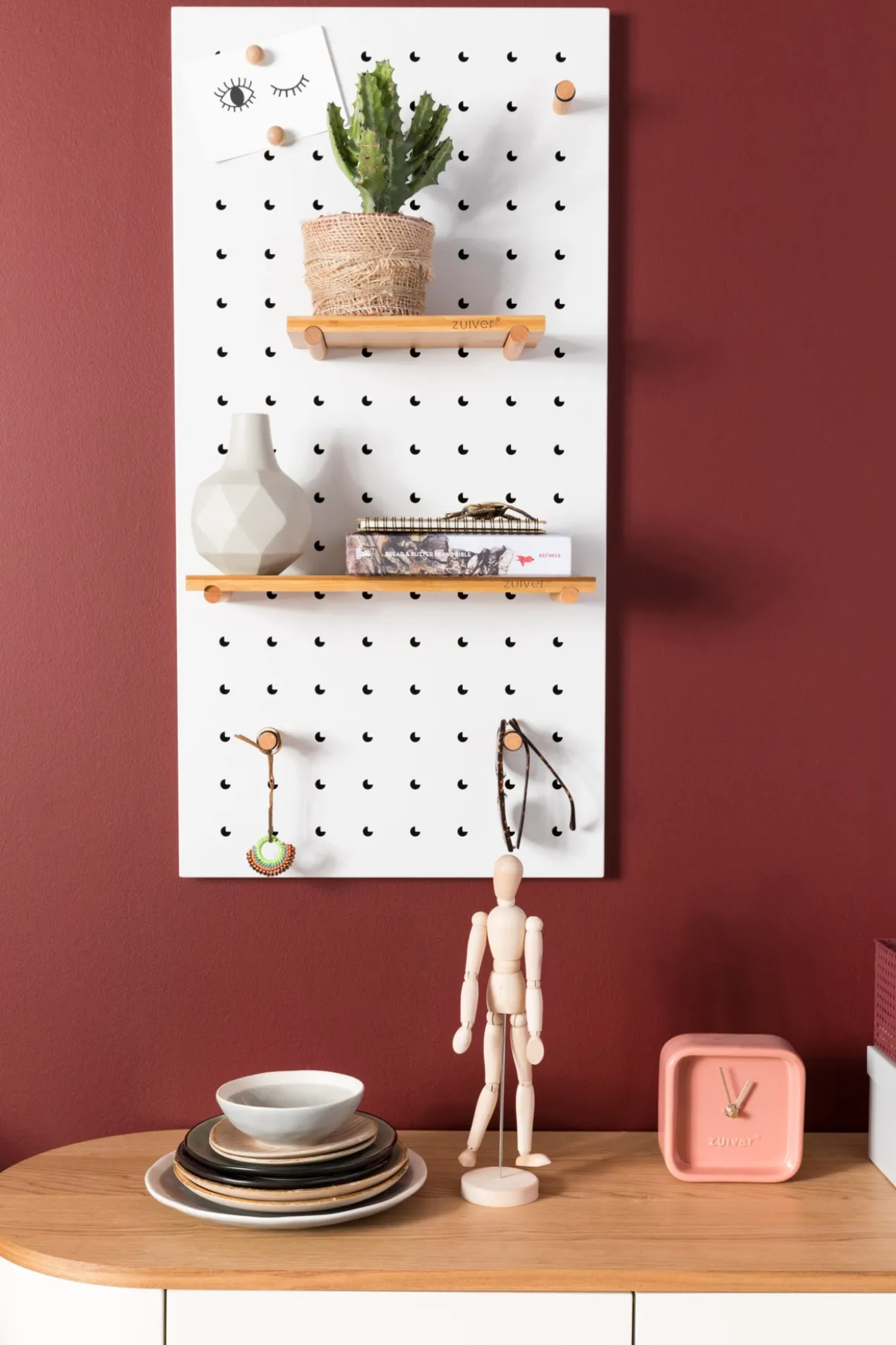 Pegboard bundy white