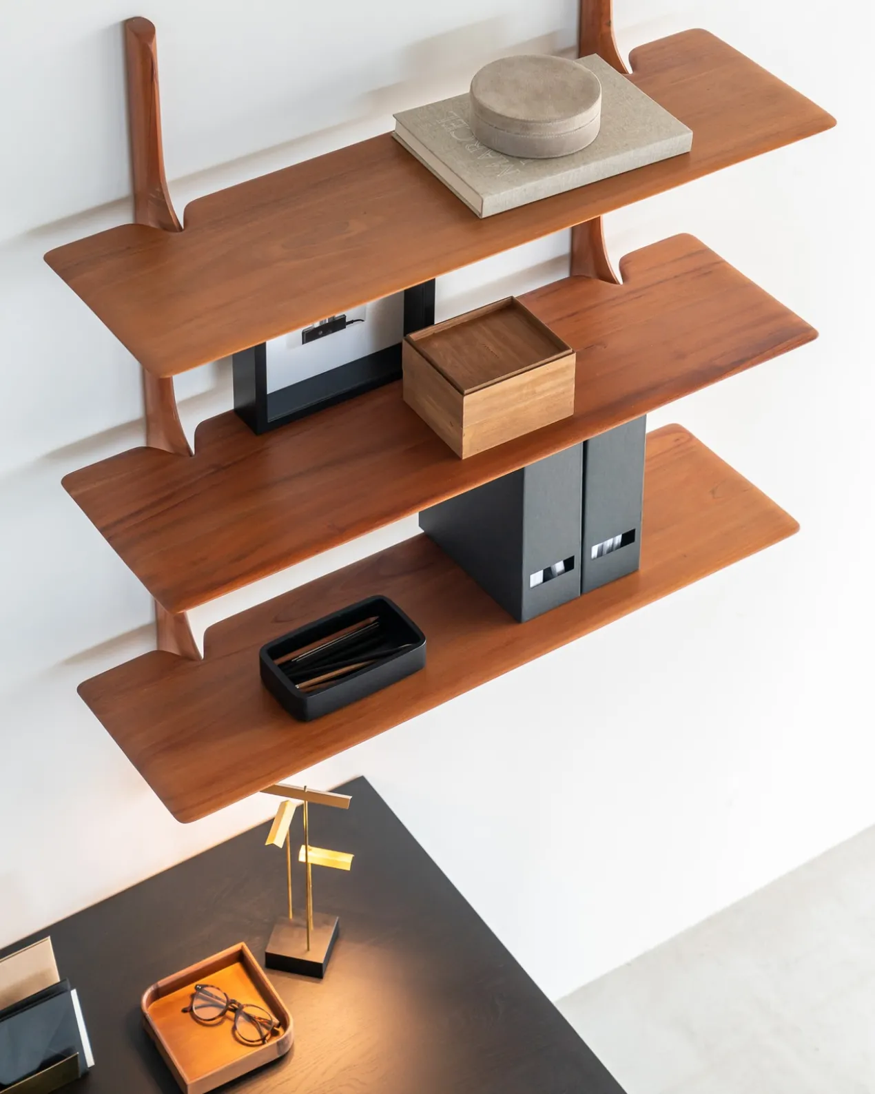 PI wandplank - 3 planken - mahonie