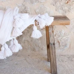 Pompomblanket S ecru