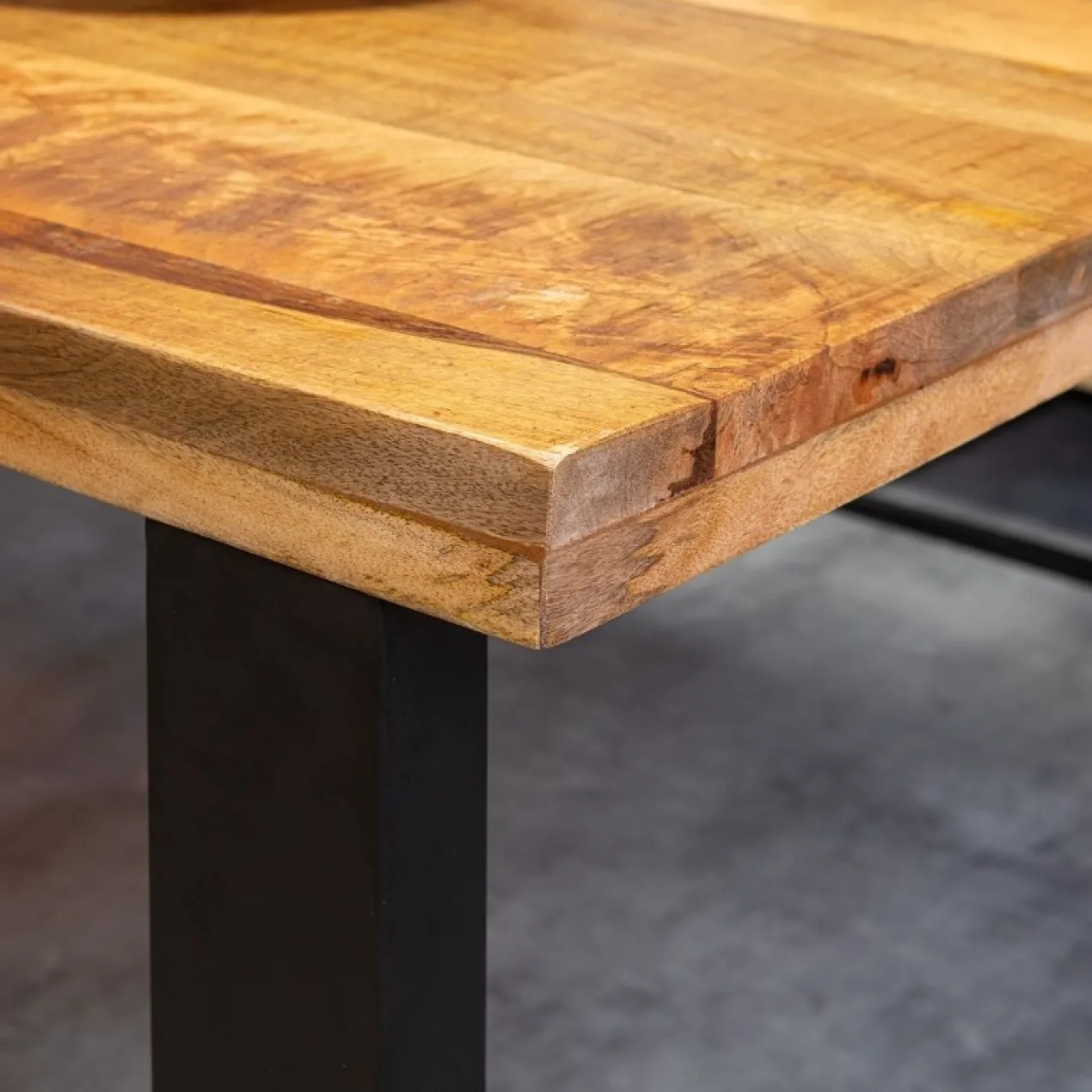 Rechthoekige eettafel Maas Maat 240 Matrixpoot