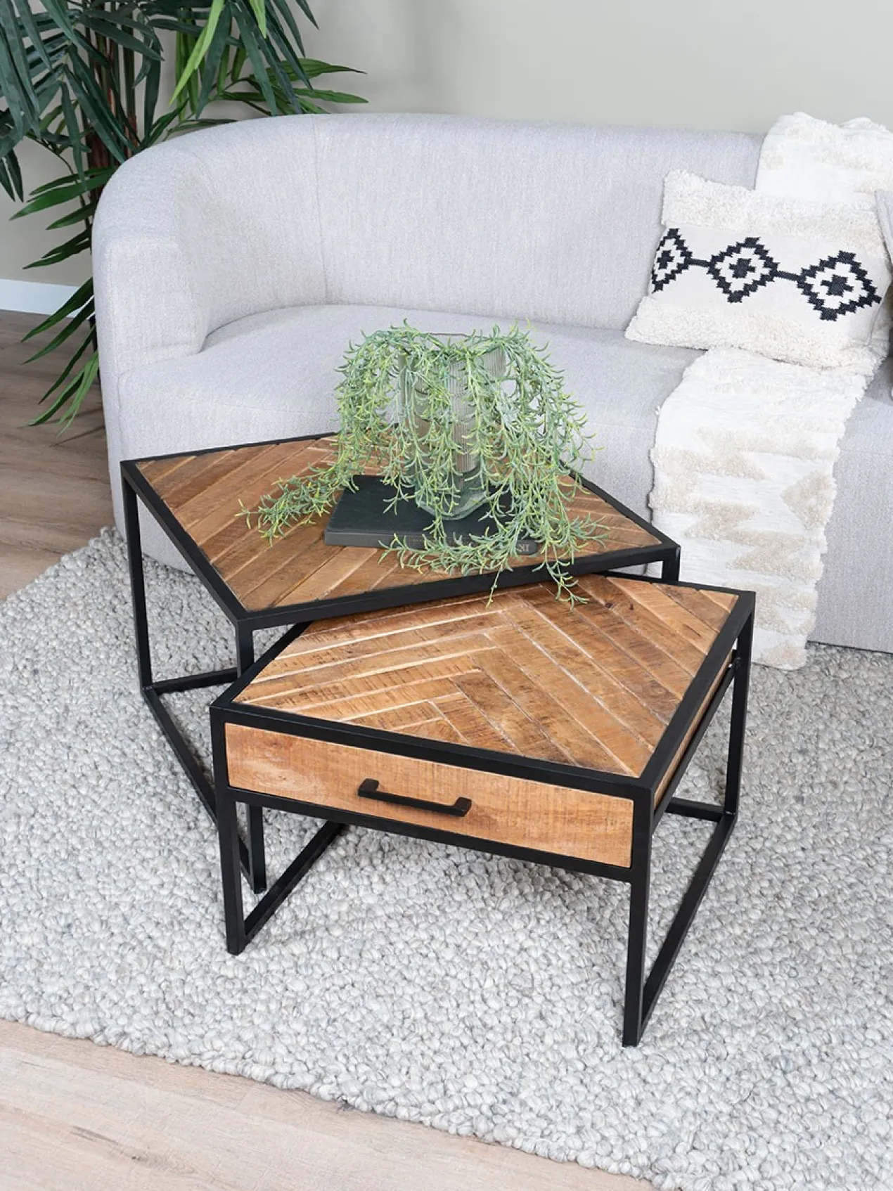 Salontafel Ruby visgraat zwart mangohout – set van 2