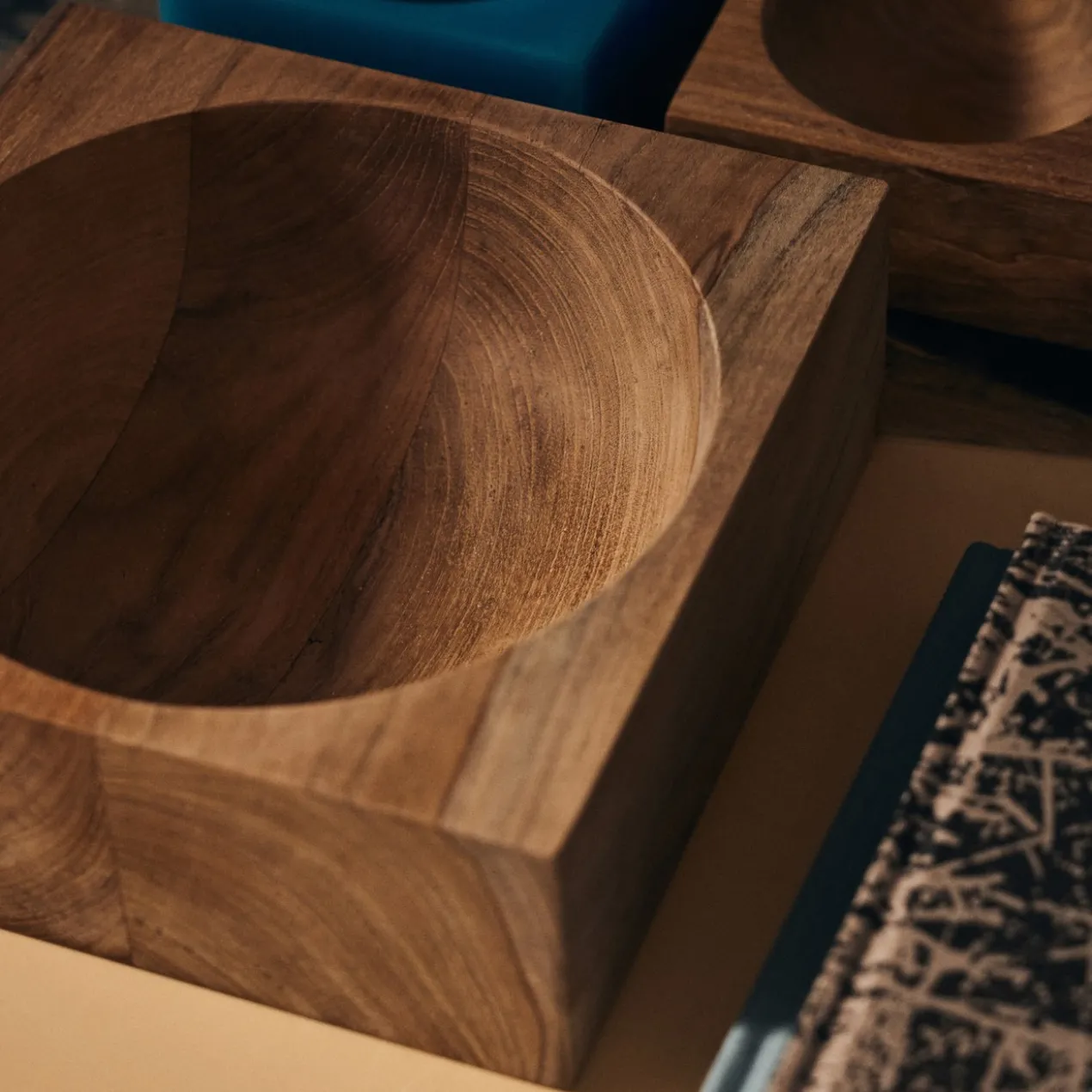 Schaal Teak cube bowl M