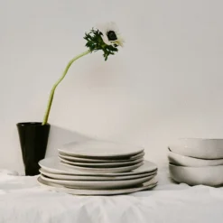 Servies La Mère off-white - set van 12