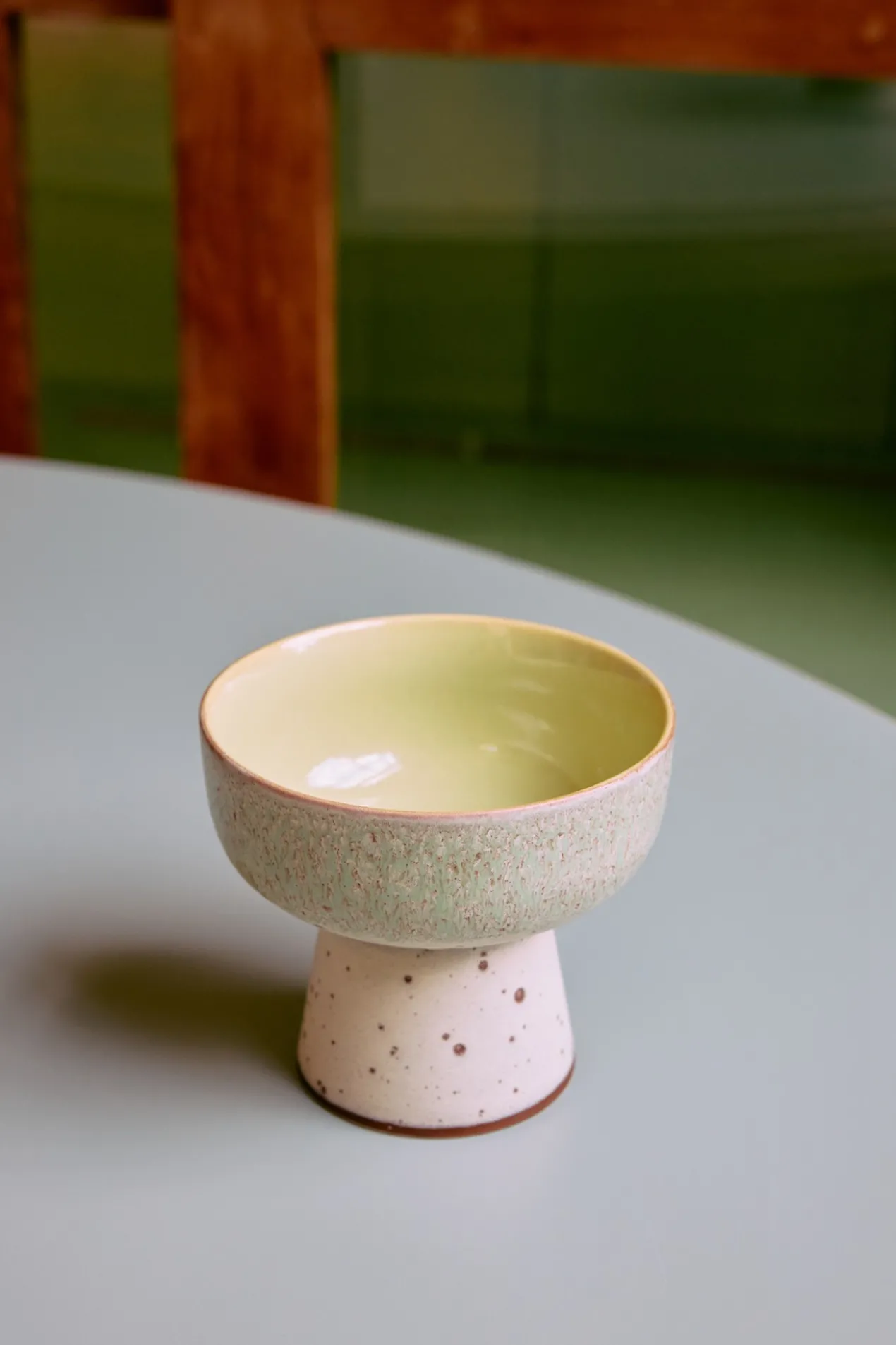 Servies 70's Ceramics tapas schaaltje op voet L slush