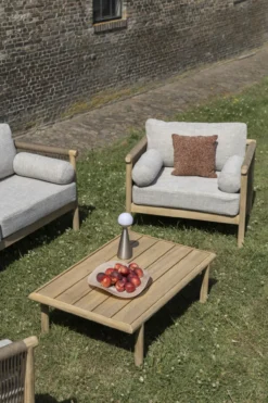 Set outdoor oasis (sofa + coffee table + 2 lounge chair )
