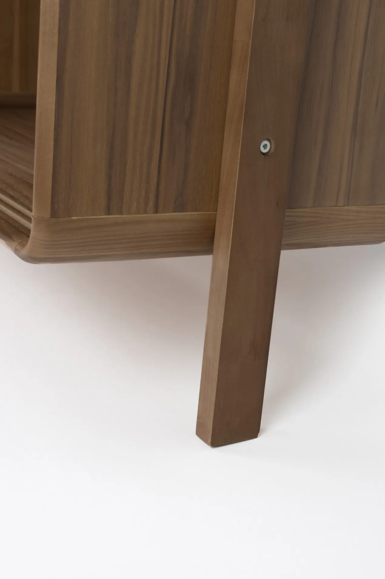 Shelf rise walnut