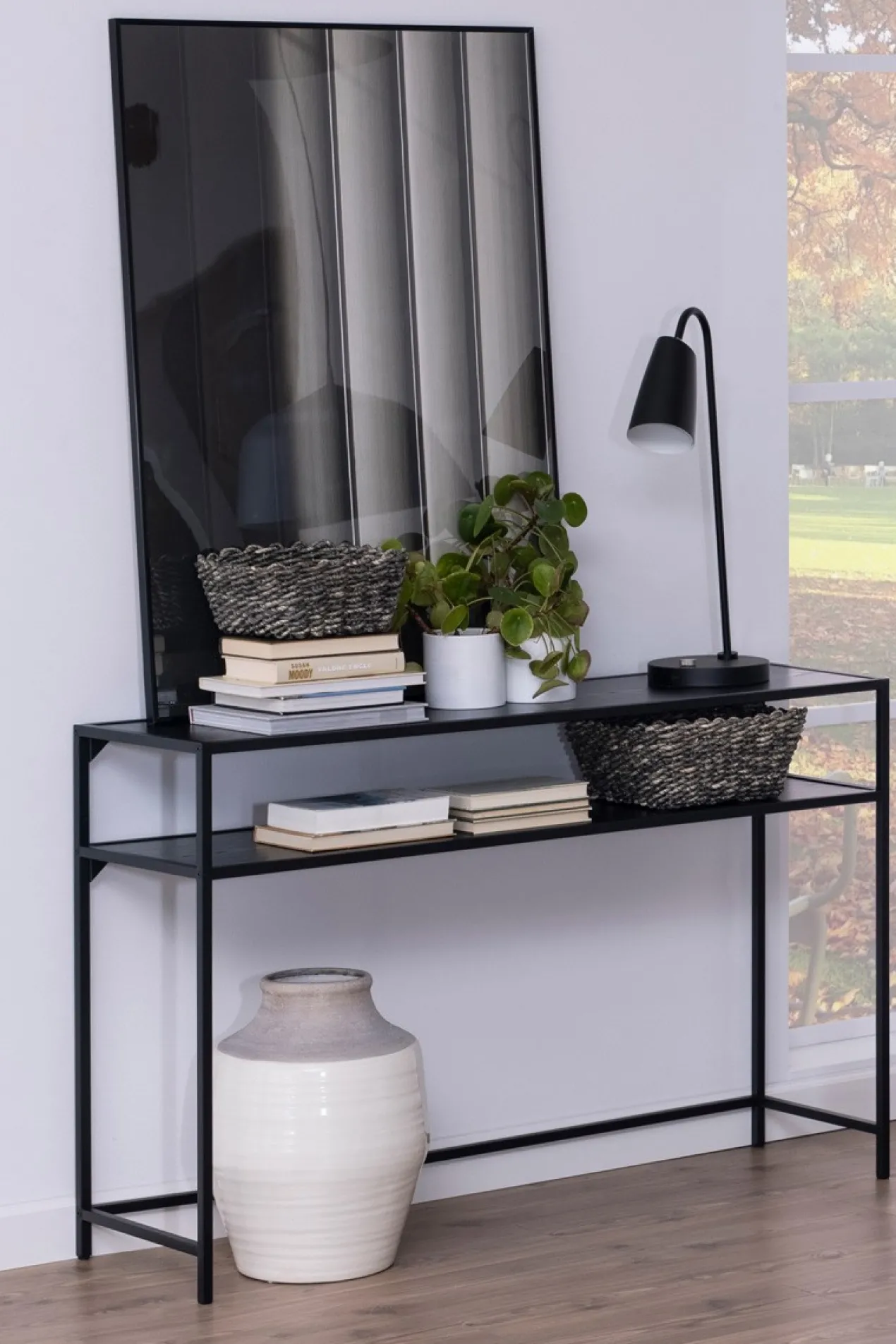 Sidetable Vic hout Zwart