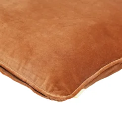 Sierkussen Cord piping velours cognac 45x45 cm