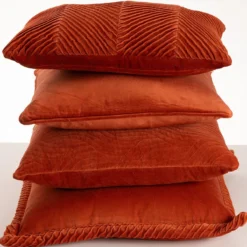 Sierkussen Cord piping velours terra 45x45 cm