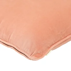 Sierkussen Cord piping velours flamingo 45x45 cm