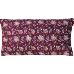 Sierkussen flower quilt bordeaux 56x32 cm
