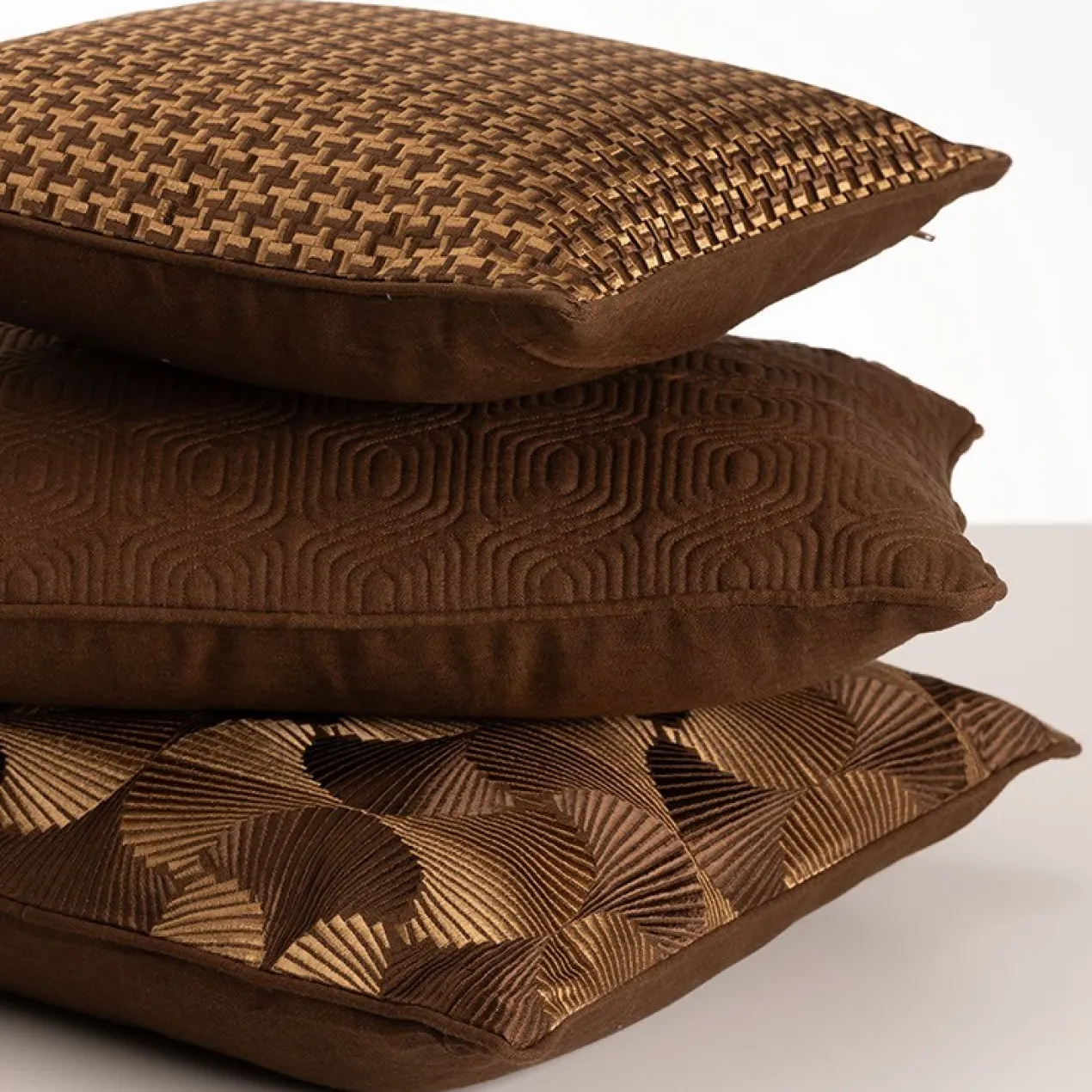 Sierkussen Richstitch linnen mocca macha 40x40 cm