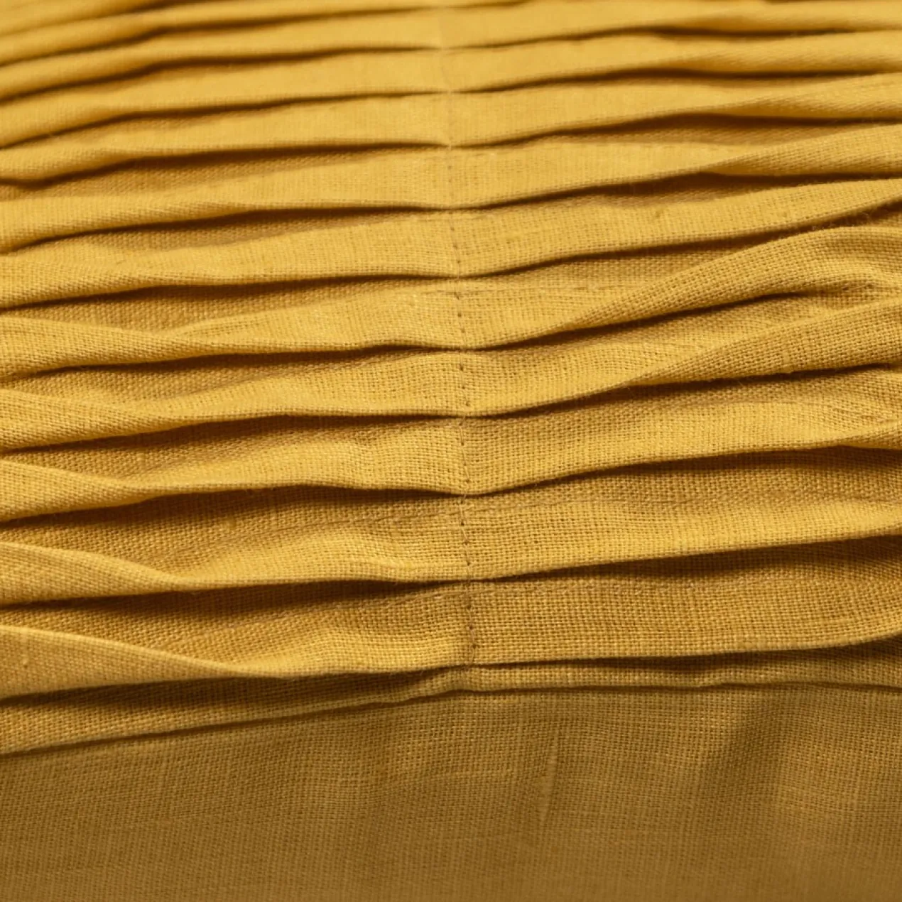 Sierkussen Small wave linnen ochre 35x50 cm