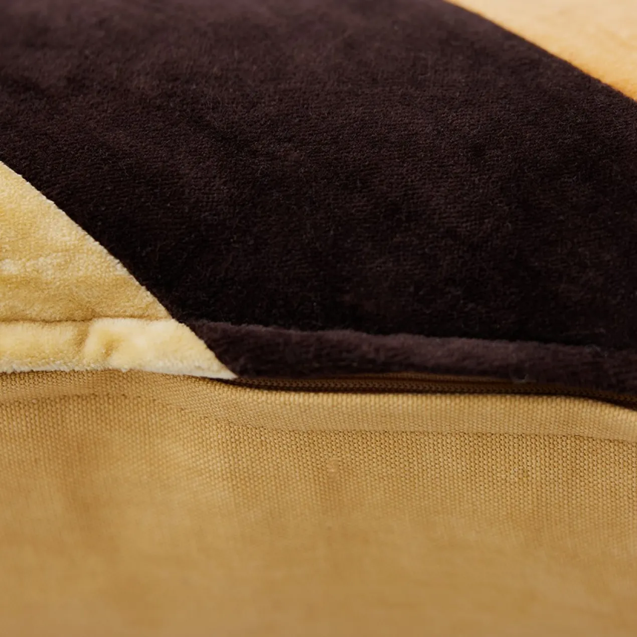 Sierkussen Striped velvet Fame 60x35 cm