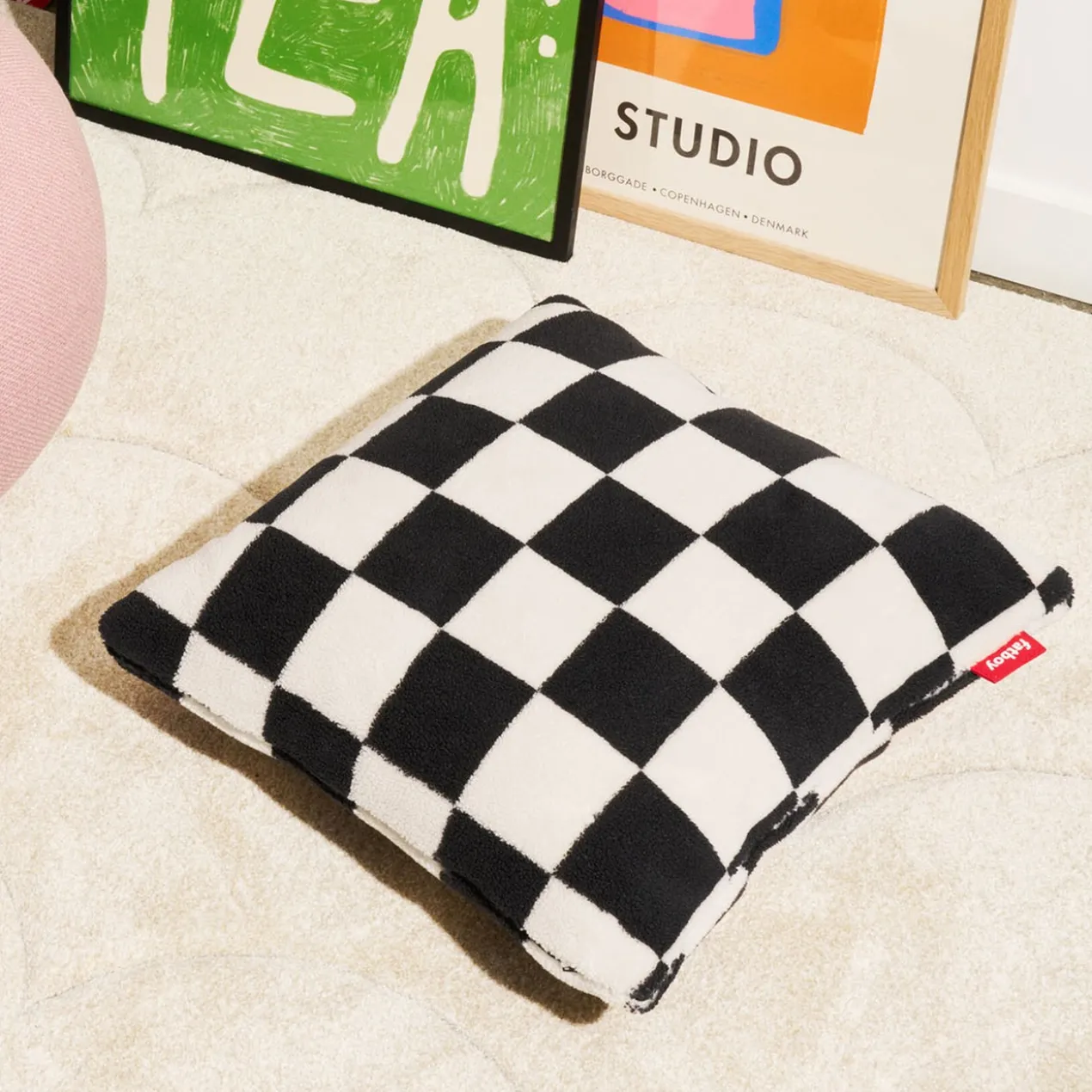 Sierkussen Teddy chess black ecru