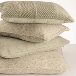 Sierkussen velours tucked allover dewgreen