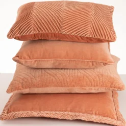 Sierkussen velours tucked border flamingo