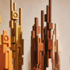 Skyline sculpture mustard L