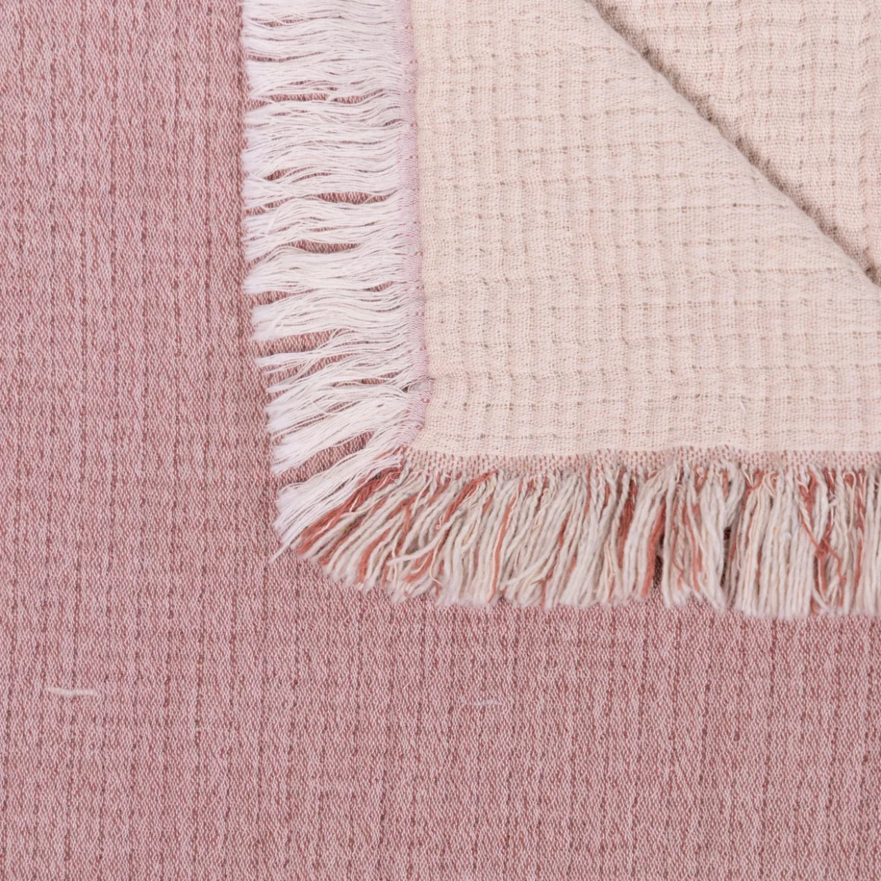 Sprei Crinkle soft pink 180x260 cm