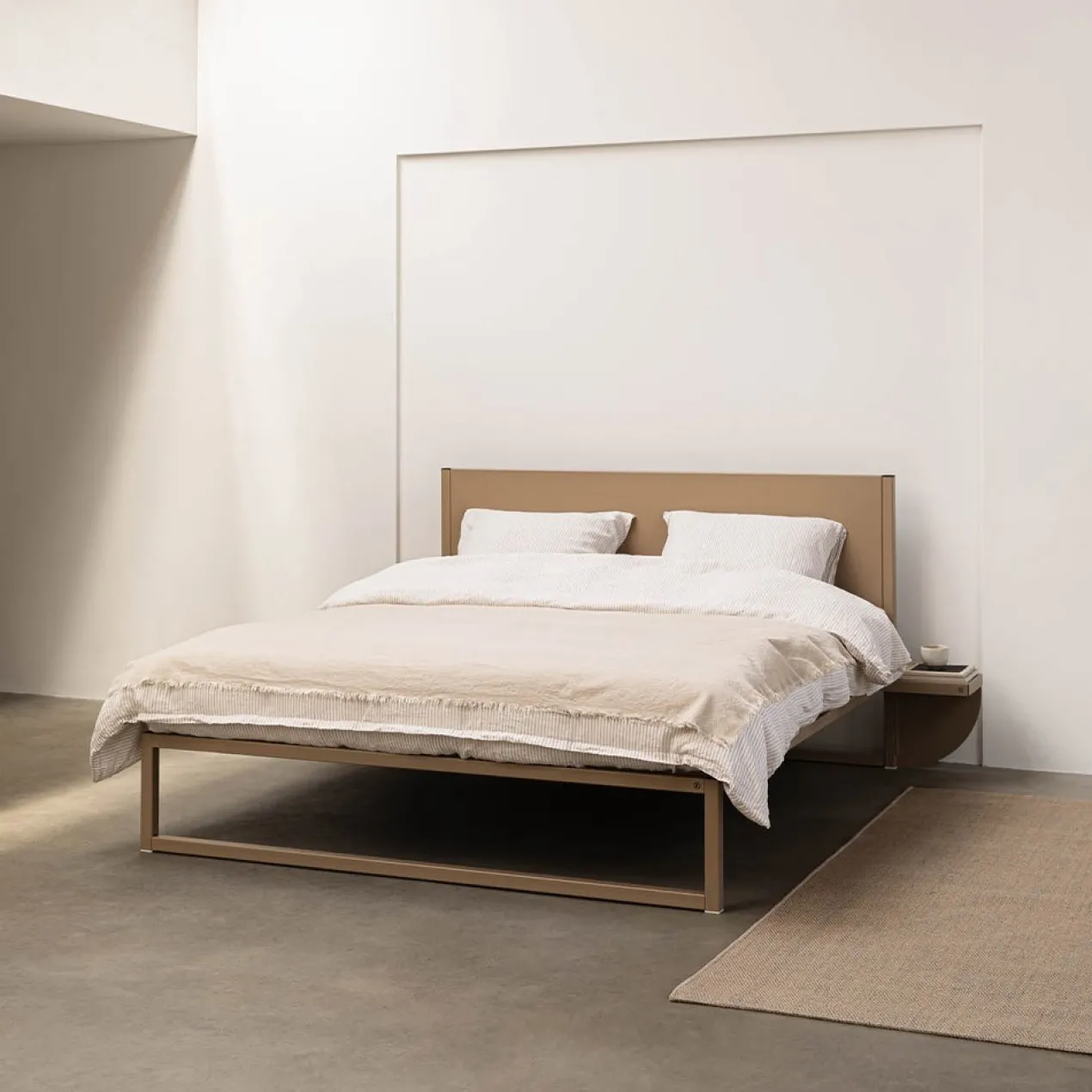 Stalen bedframe °01 | Clay 80 x 200