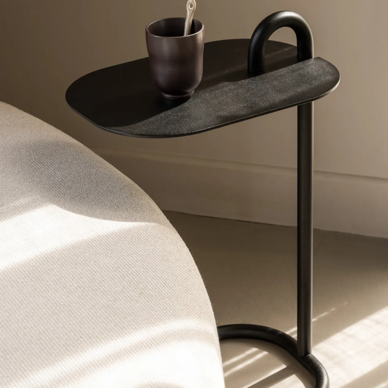 Stand by Me Steel bijzettafel (49cm hoog) - RAL1013 Pearl White