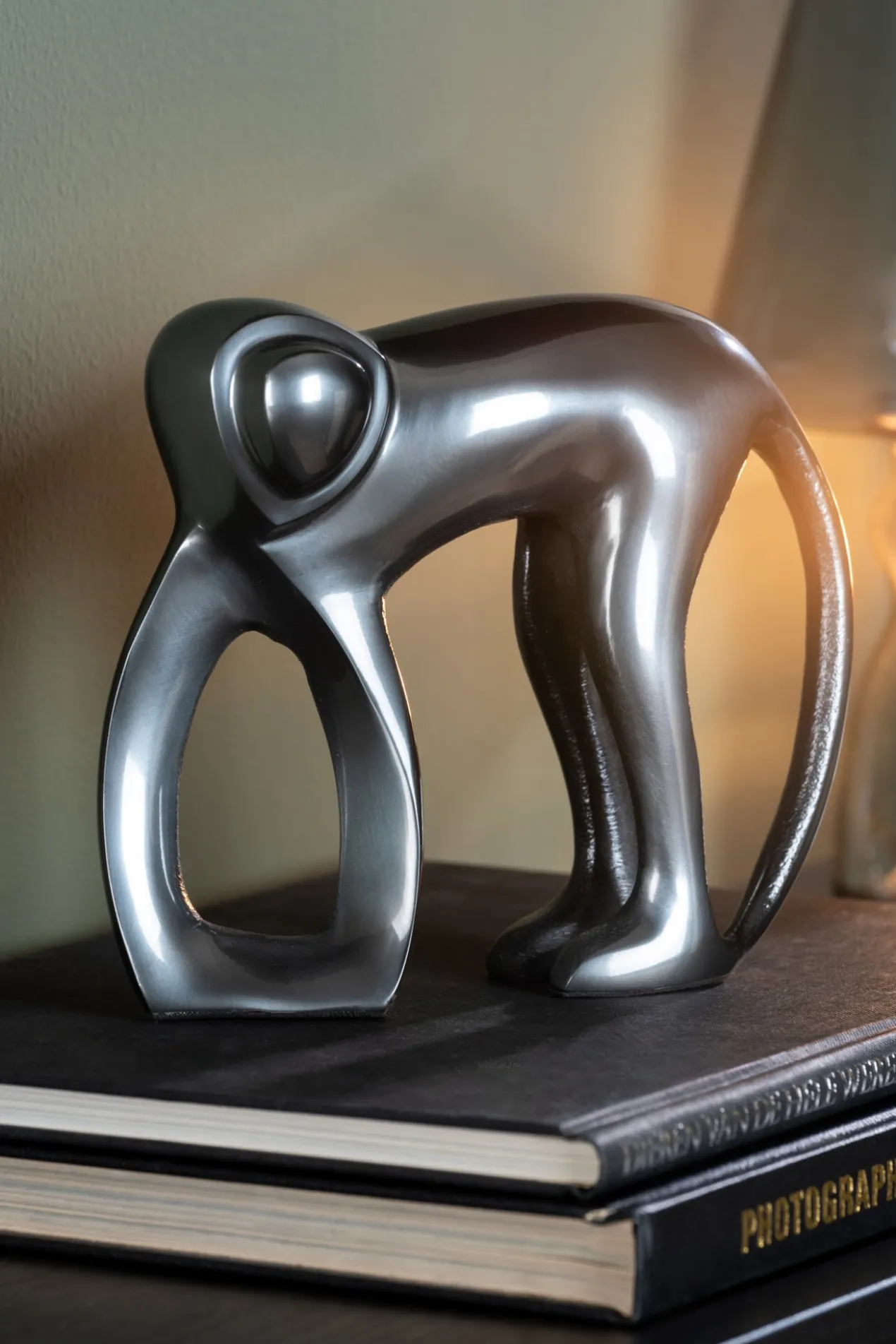 Statue Monkey metal matt black
