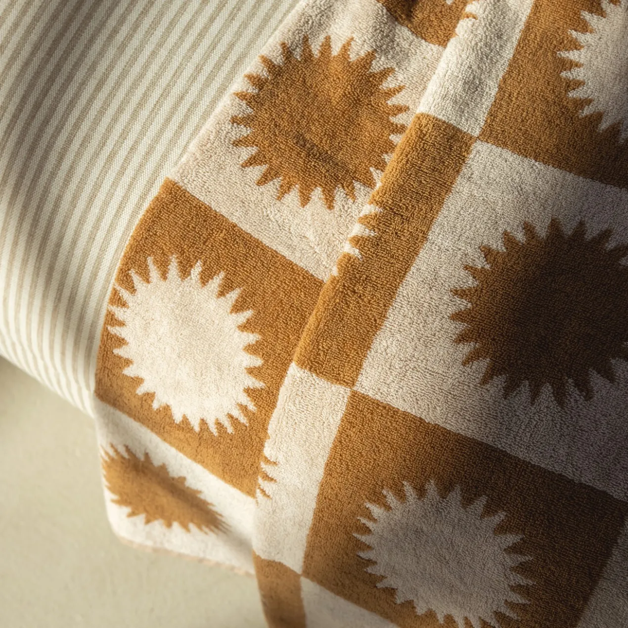 Strandlaken Noa 90x180 cm caramel/off white