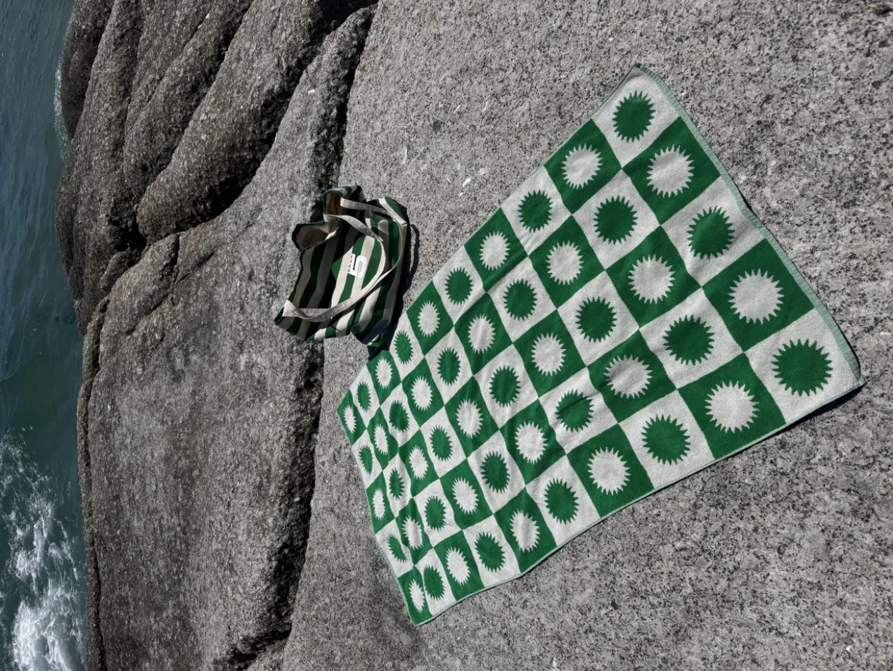 Strandlaken Noa 90x180 cm green/off white