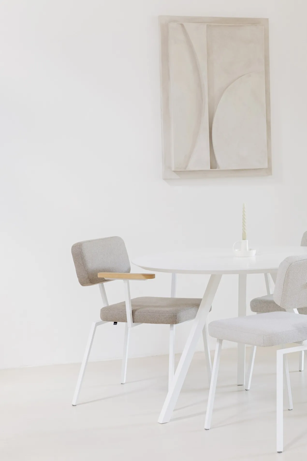 Studio HENK tafel Butterfly Rond Tripod - wit frame, HPL Fen