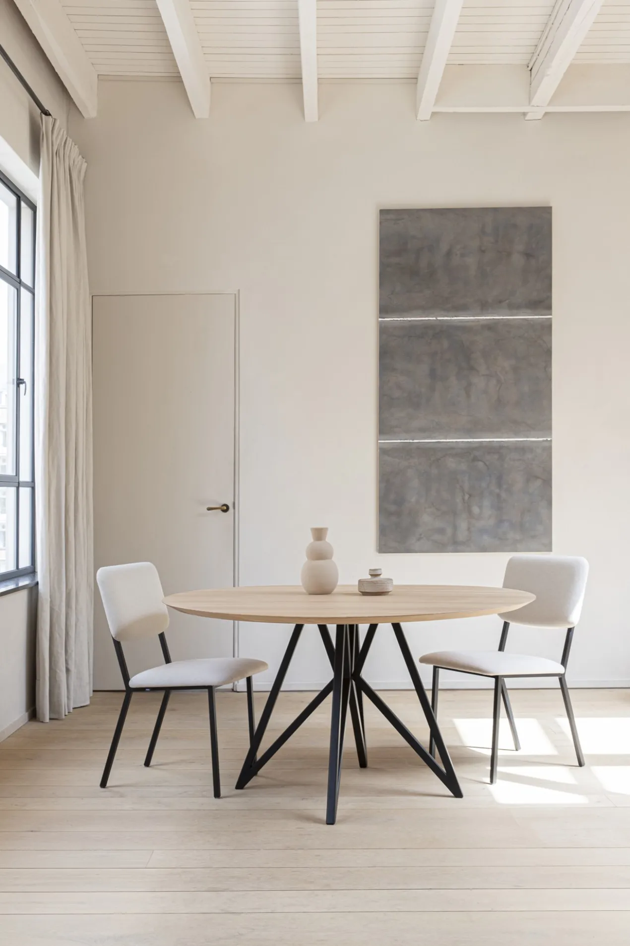 Studio HENK tafel Butterfly Rond Quadpod - wit frame, HPL Fe