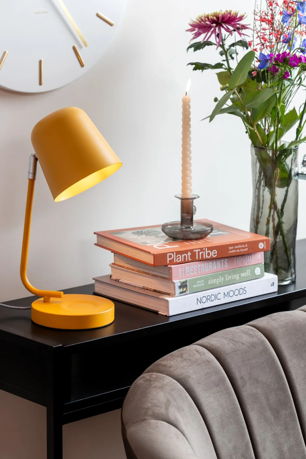 Table lamp Encantar matt ochre yellow