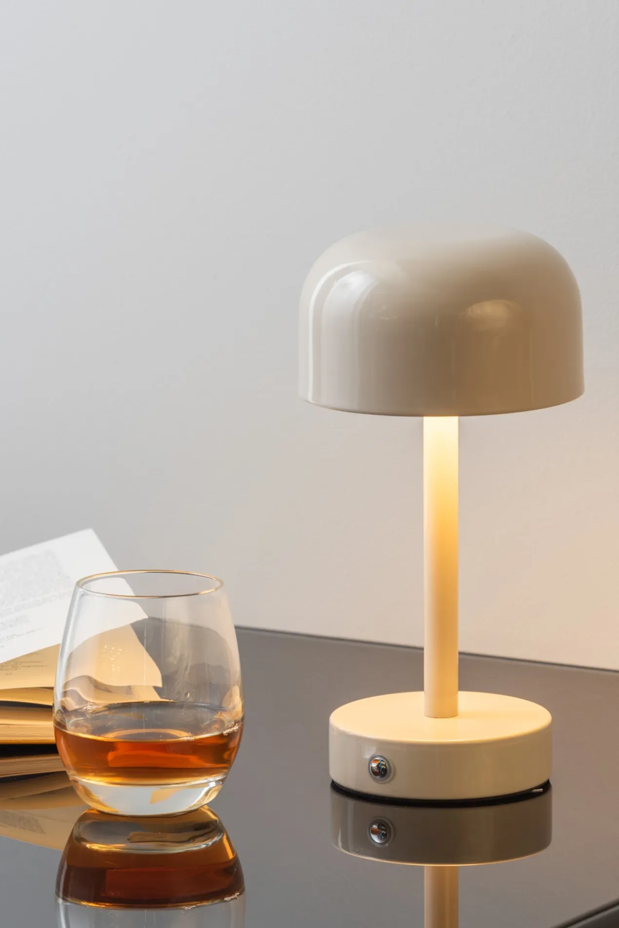 Table lamp James LED iron shiny white