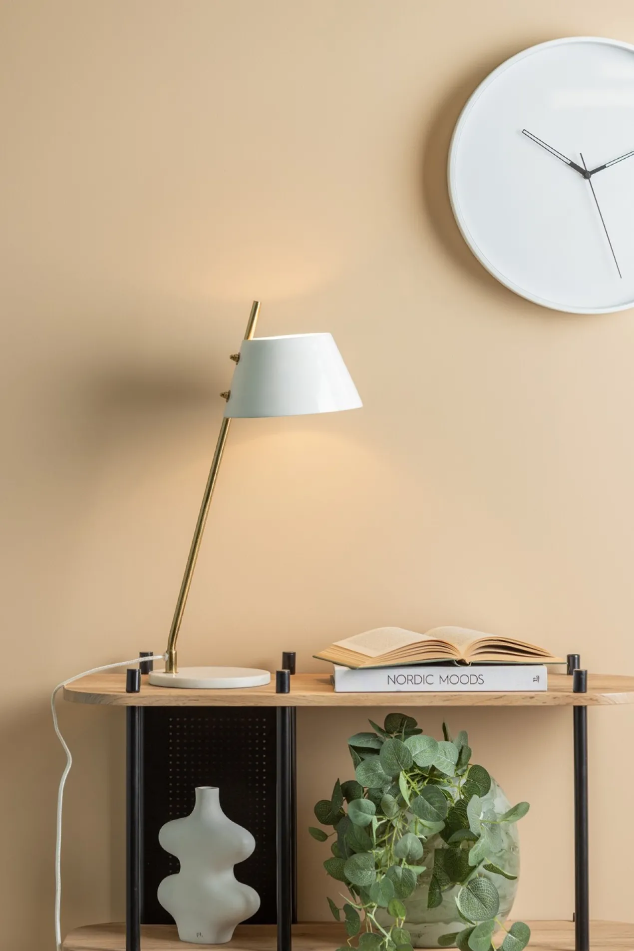 Table lamp Savvy enamel white