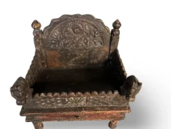 Tempeltafel Singhasan oude uniek