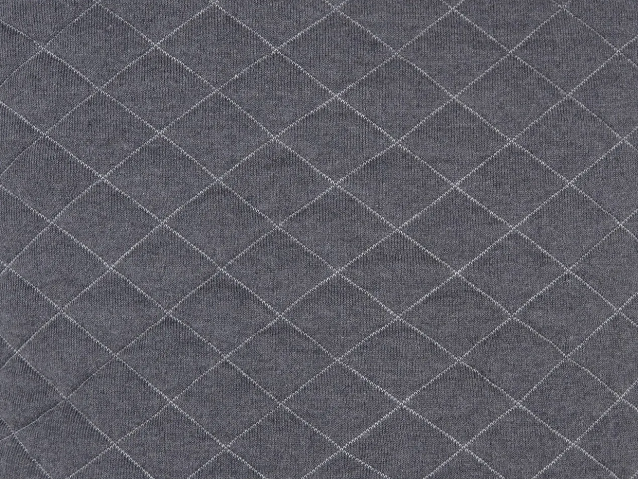 Throw Diamonds quilted cotton dark grey