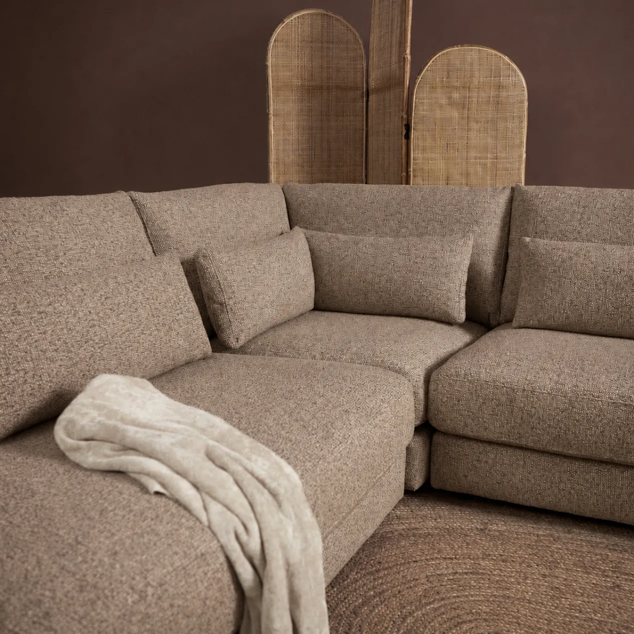 U-Bank Lusaro taupe ottoman links