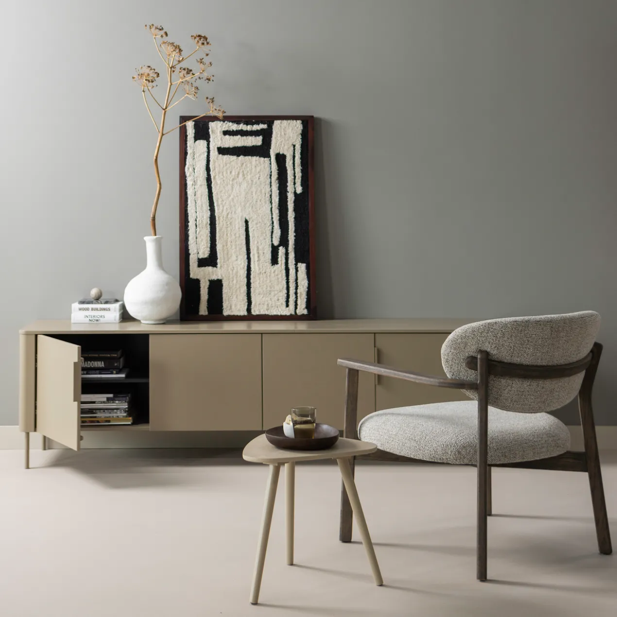 Udar fauteuil naturel met houten frame bruin
