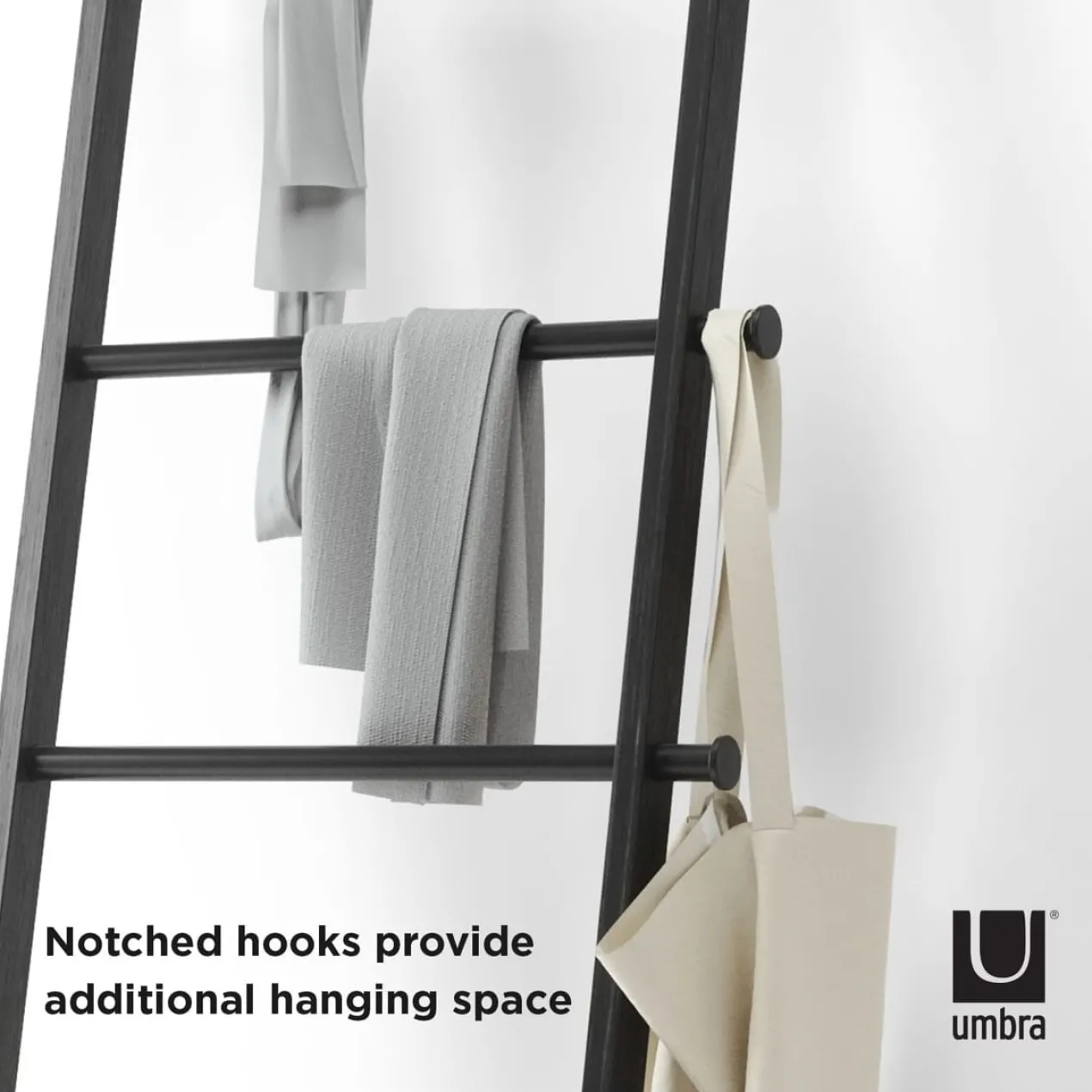 Umbra decoratieve ladder Leana zwart