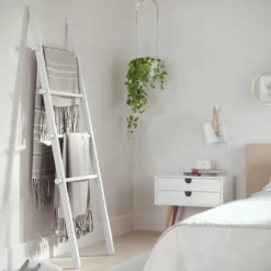 Umbra decoratieve ladder Leana wit