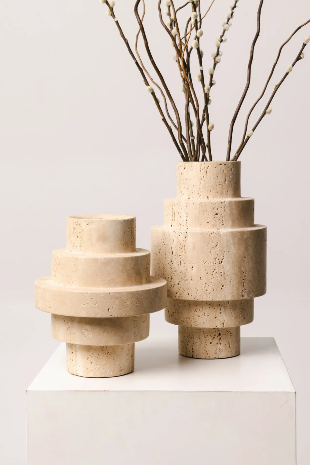 Vaas Agano Travertine L