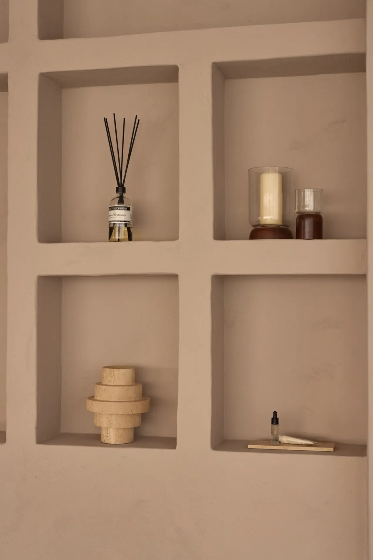 Vaas Agano Travertine M
