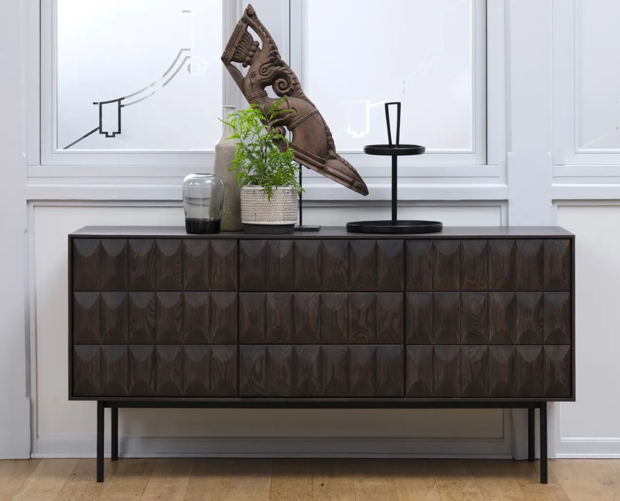 Vanja houten sideboard donkerbruin - 160 x 45 cm
