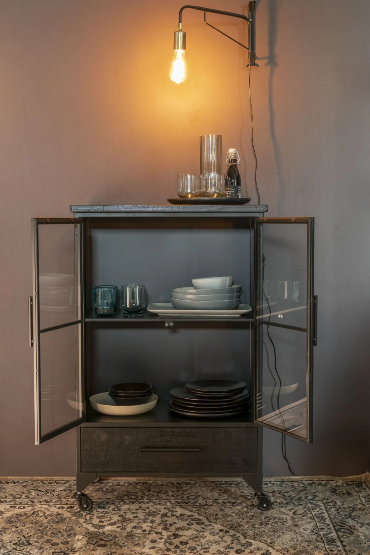 Vitrinekast Ferre L