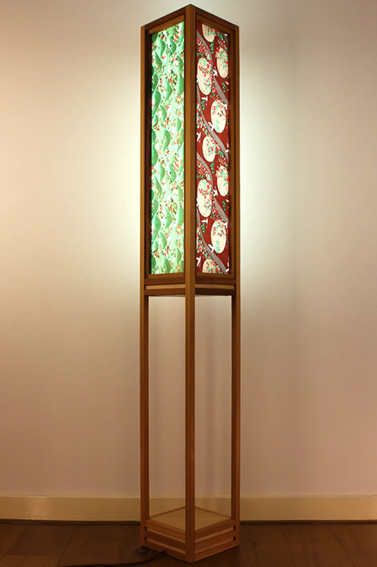 Vloerlamp Ginza cedar