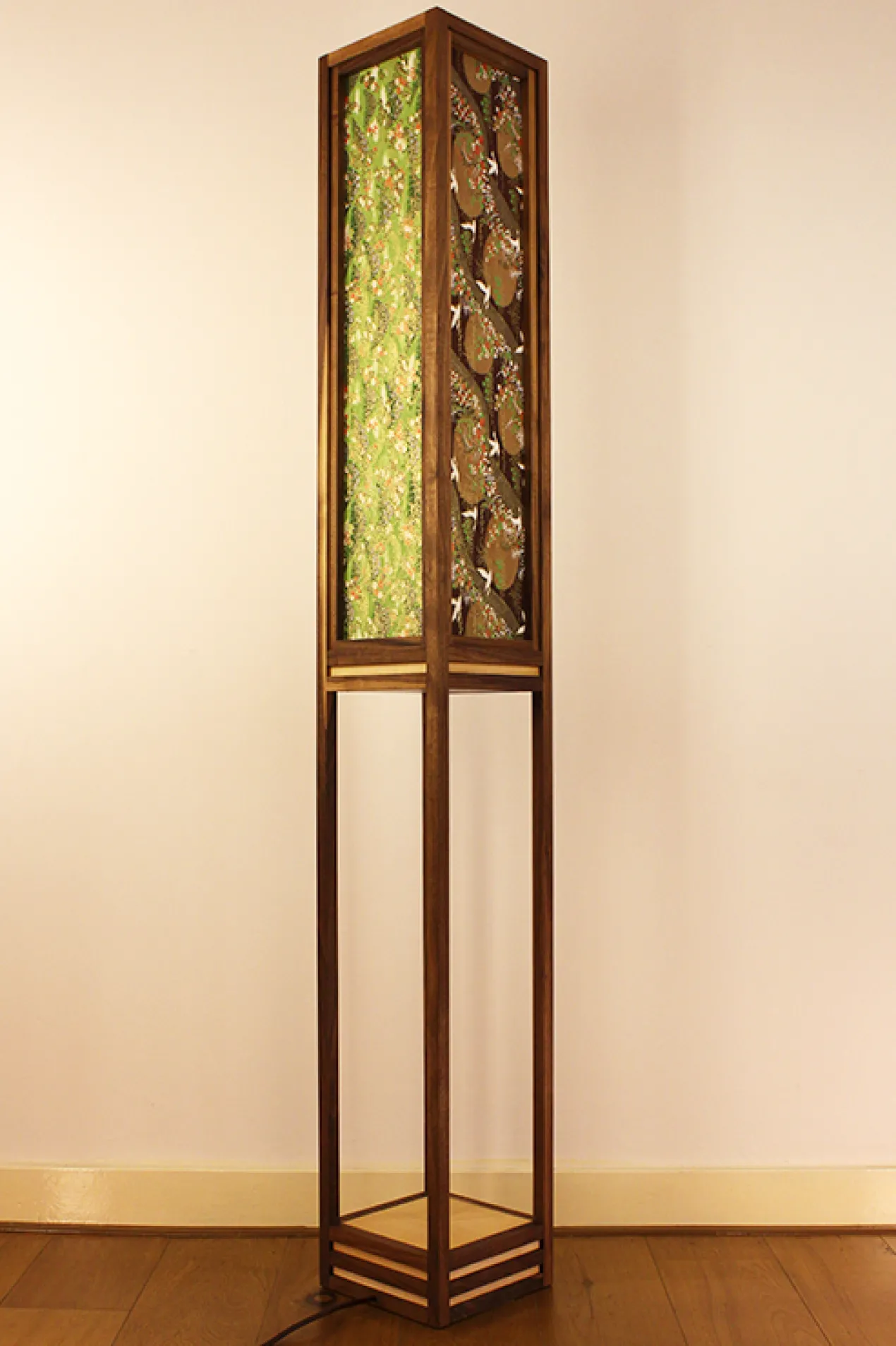 Vloerlamp Ginza walnut