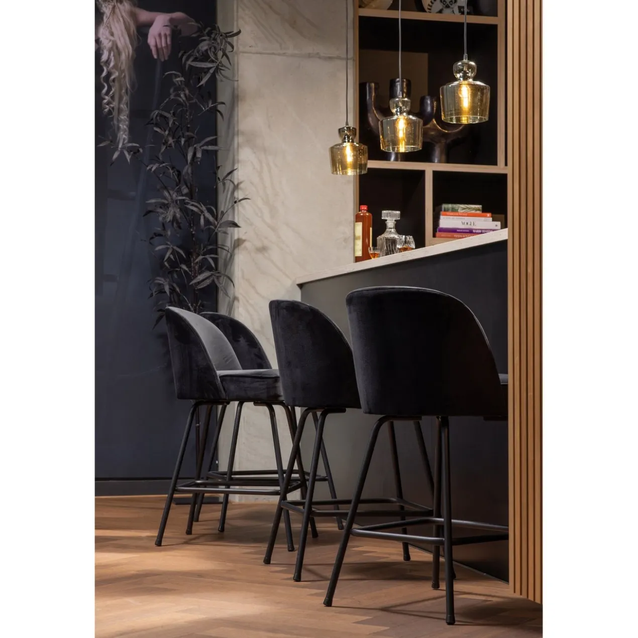 Vogue barstoel 65 cm velvet zwart
